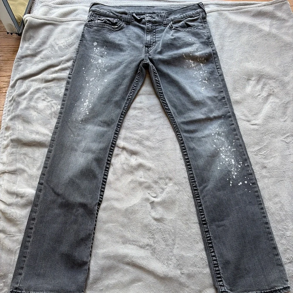 True Religion Jeans Mens 38x33 Black Flap Pocket Relaxed Straight Paint Splatter